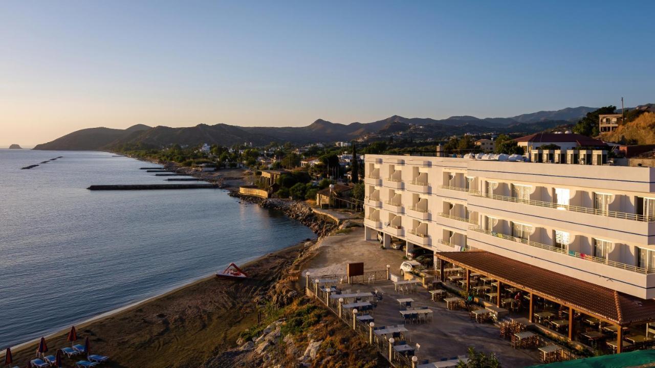 Tylos Beach Hotel Kato Pyrgos Exterior photo